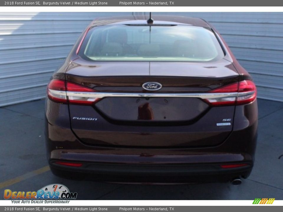 2018 Ford Fusion SE Burgundy Velvet / Medium Light Stone Photo #8