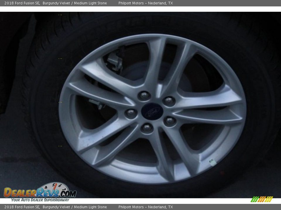 2018 Ford Fusion SE Burgundy Velvet / Medium Light Stone Photo #10