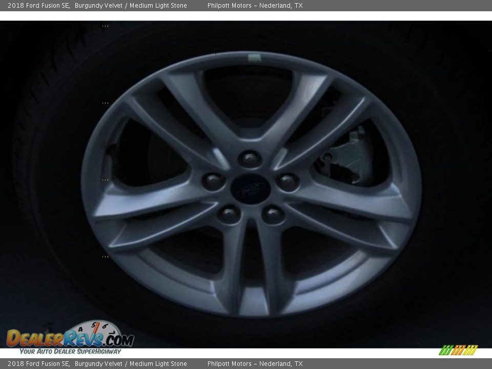 2018 Ford Fusion SE Burgundy Velvet / Medium Light Stone Photo #11