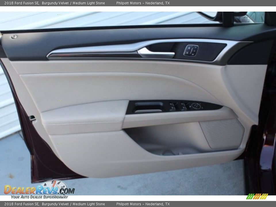 2018 Ford Fusion SE Burgundy Velvet / Medium Light Stone Photo #13
