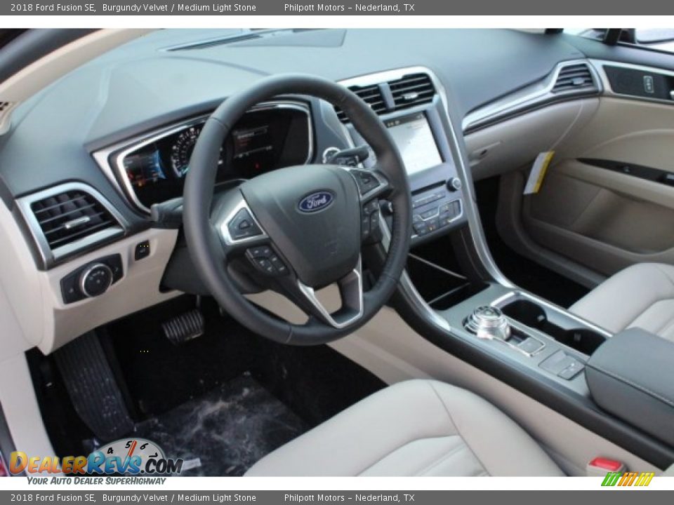 2018 Ford Fusion SE Burgundy Velvet / Medium Light Stone Photo #14