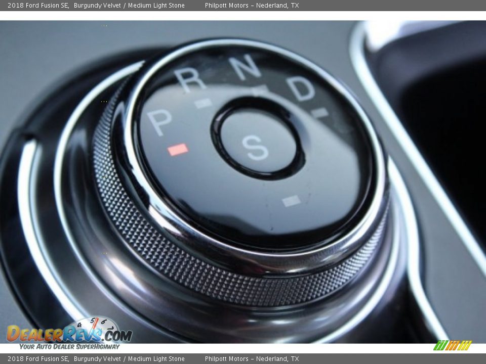 2018 Ford Fusion SE Burgundy Velvet / Medium Light Stone Photo #22