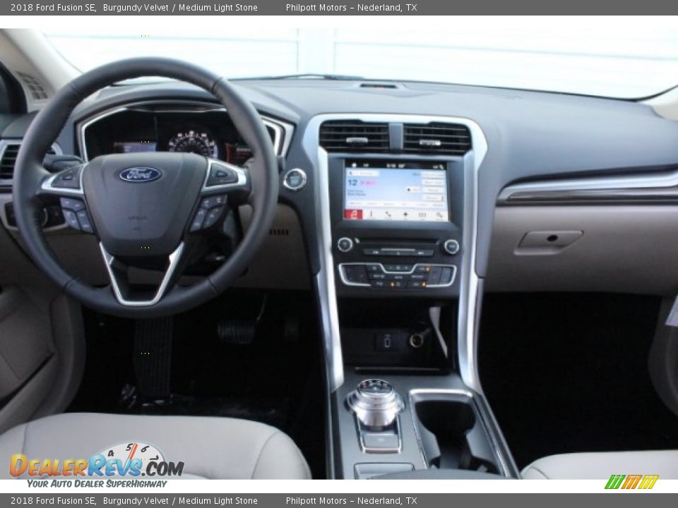 2018 Ford Fusion SE Burgundy Velvet / Medium Light Stone Photo #29