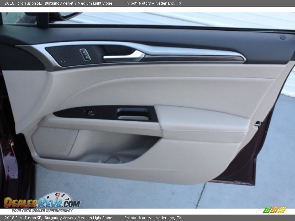 2018 Ford Fusion SE Burgundy Velvet / Medium Light Stone Photo #34