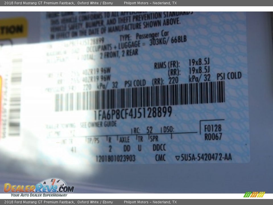 2018 Ford Mustang GT Premium Fastback Oxford White / Ebony Photo #33