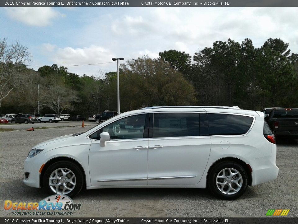 2018 Chrysler Pacifica Touring L Bright White / Cognac/Alloy/Toffee Photo #2