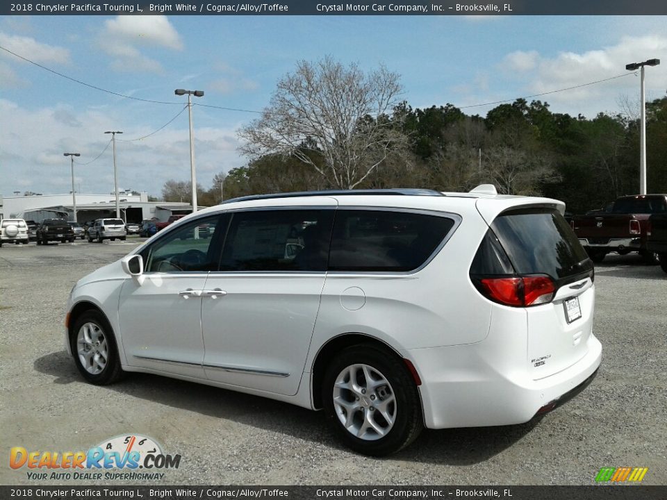 2018 Chrysler Pacifica Touring L Bright White / Cognac/Alloy/Toffee Photo #3