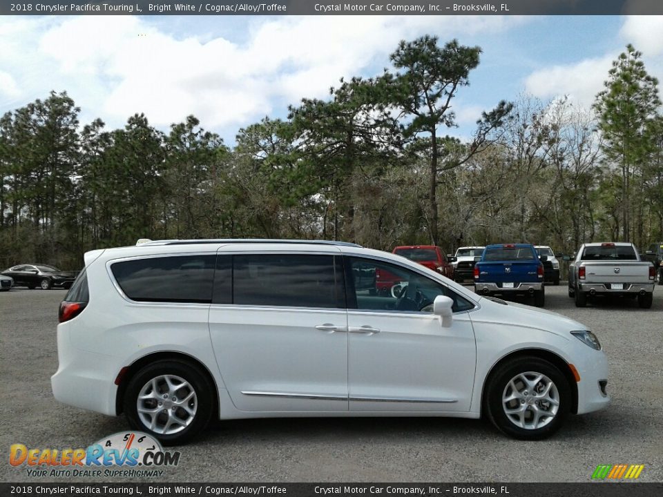 2018 Chrysler Pacifica Touring L Bright White / Cognac/Alloy/Toffee Photo #6