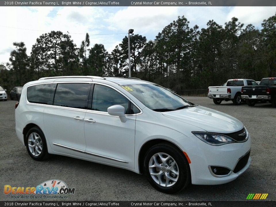 2018 Chrysler Pacifica Touring L Bright White / Cognac/Alloy/Toffee Photo #7