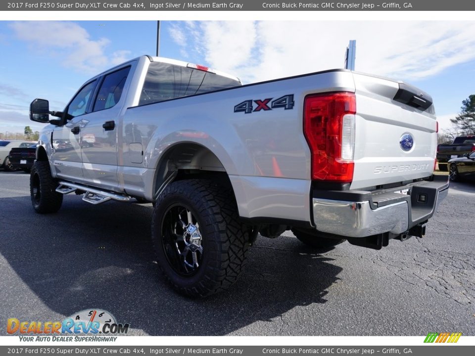 2017 Ford F250 Super Duty XLT Crew Cab 4x4 Ingot Silver / Medium Earth Gray Photo #10