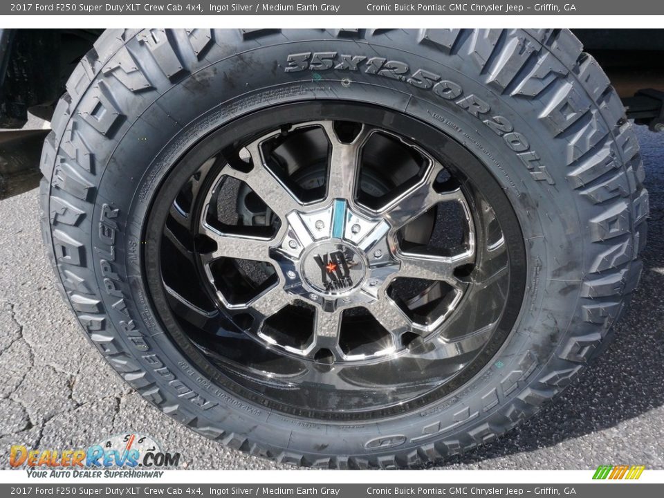 2017 Ford F250 Super Duty XLT Crew Cab 4x4 Ingot Silver / Medium Earth Gray Photo #20