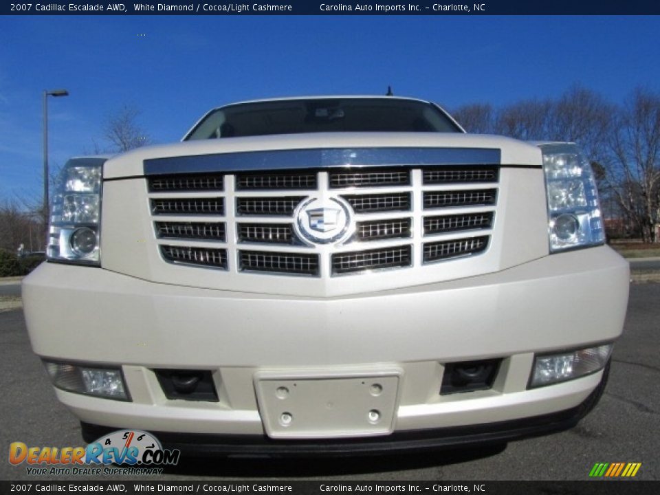 2007 Cadillac Escalade AWD White Diamond / Cocoa/Light Cashmere Photo #4