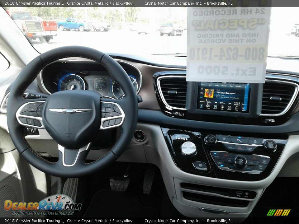 2018 Chrysler Pacifica Touring L Granite Crystal Metallic / Black/Alloy Photo #13