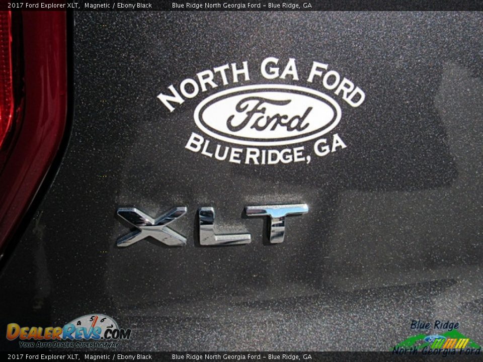 2017 Ford Explorer XLT Magnetic / Ebony Black Photo #35