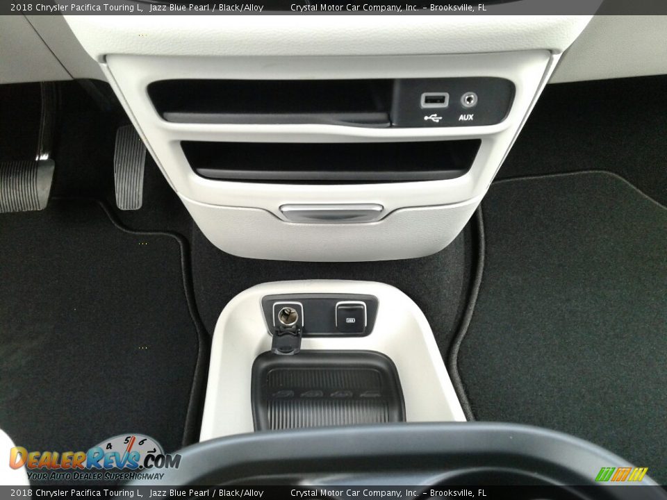 2018 Chrysler Pacifica Touring L Jazz Blue Pearl / Black/Alloy Photo #16