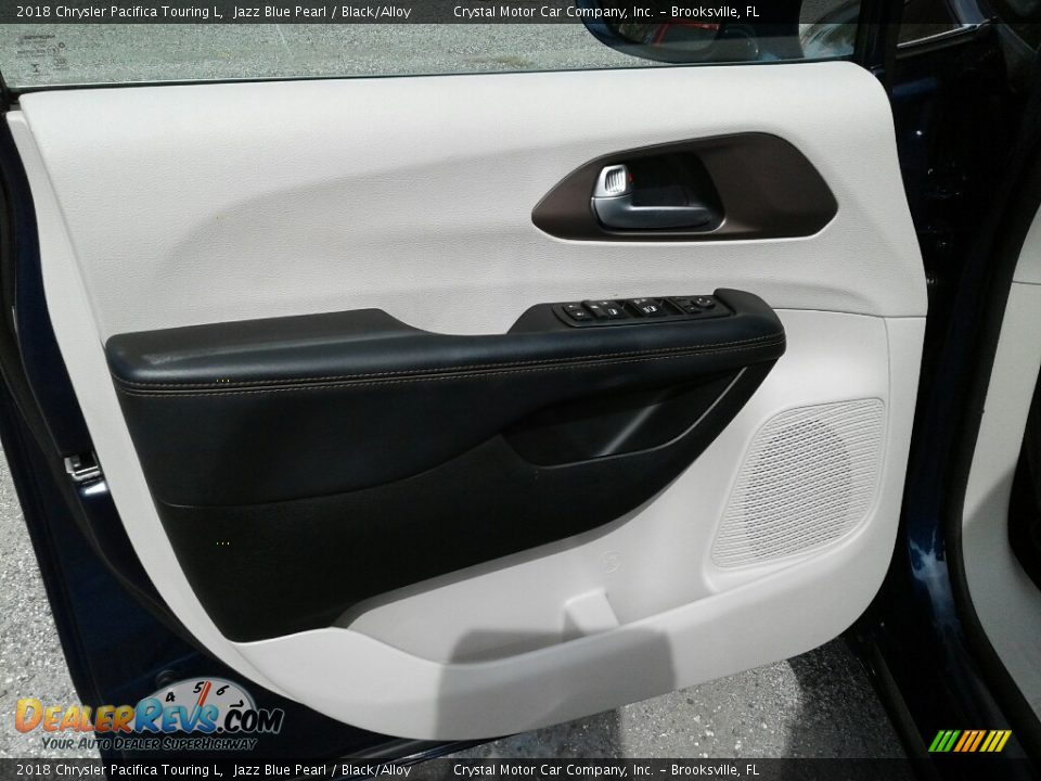 2018 Chrysler Pacifica Touring L Jazz Blue Pearl / Black/Alloy Photo #18