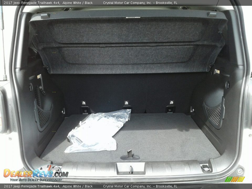 2017 Jeep Renegade Trailhawk 4x4 Alpine White / Black Photo #20