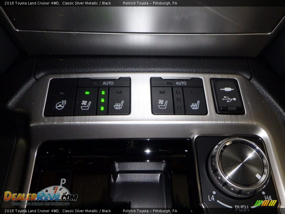 Controls of 2018 Toyota Land Cruiser 4WD Photo #14