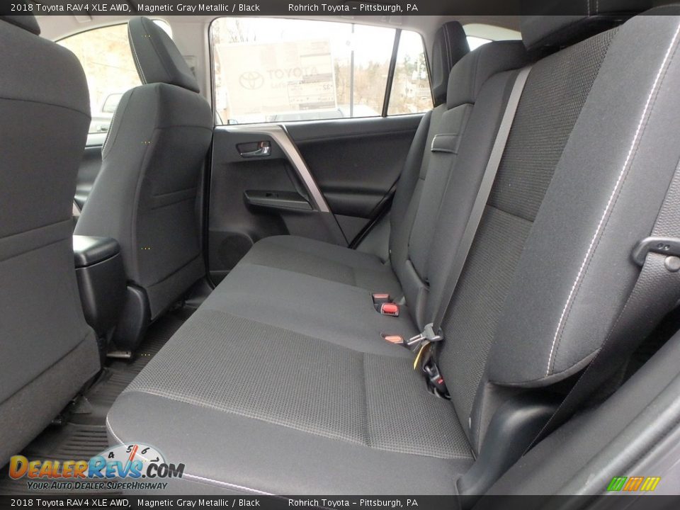 2018 Toyota RAV4 XLE AWD Magnetic Gray Metallic / Black Photo #7
