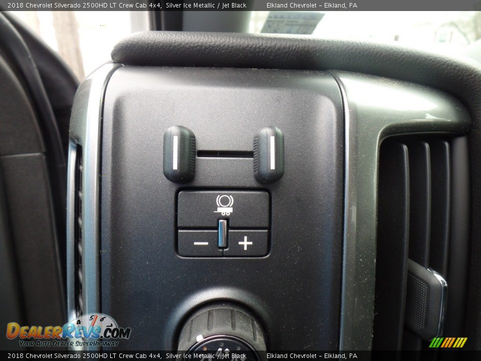2018 Chevrolet Silverado 2500HD LT Crew Cab 4x4 Silver Ice Metallic / Jet Black Photo #27
