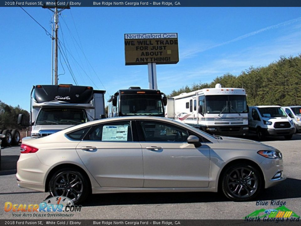 2018 Ford Fusion SE White Gold / Ebony Photo #6