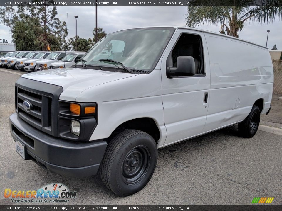 2013 Ford E Series Van E150 Cargo Oxford White / Medium Flint Photo #2