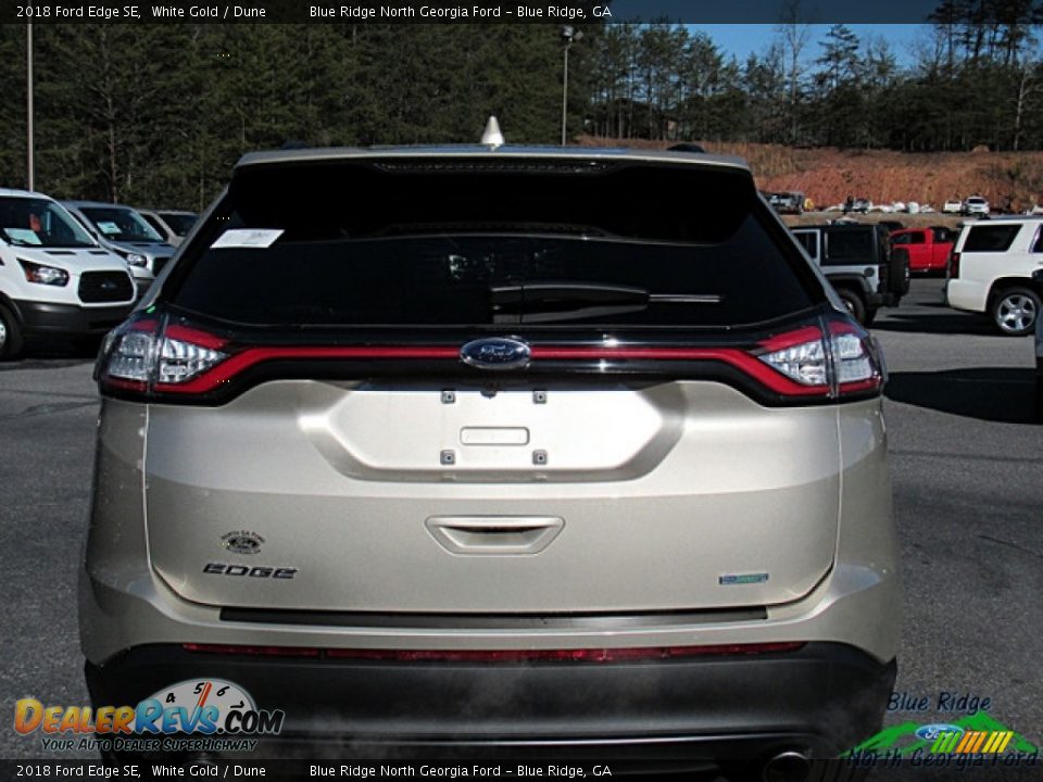 2018 Ford Edge SE White Gold / Dune Photo #4