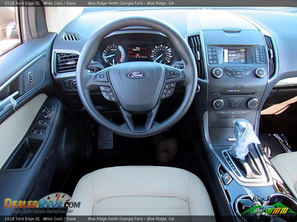 2018 Ford Edge SE White Gold / Dune Photo #21