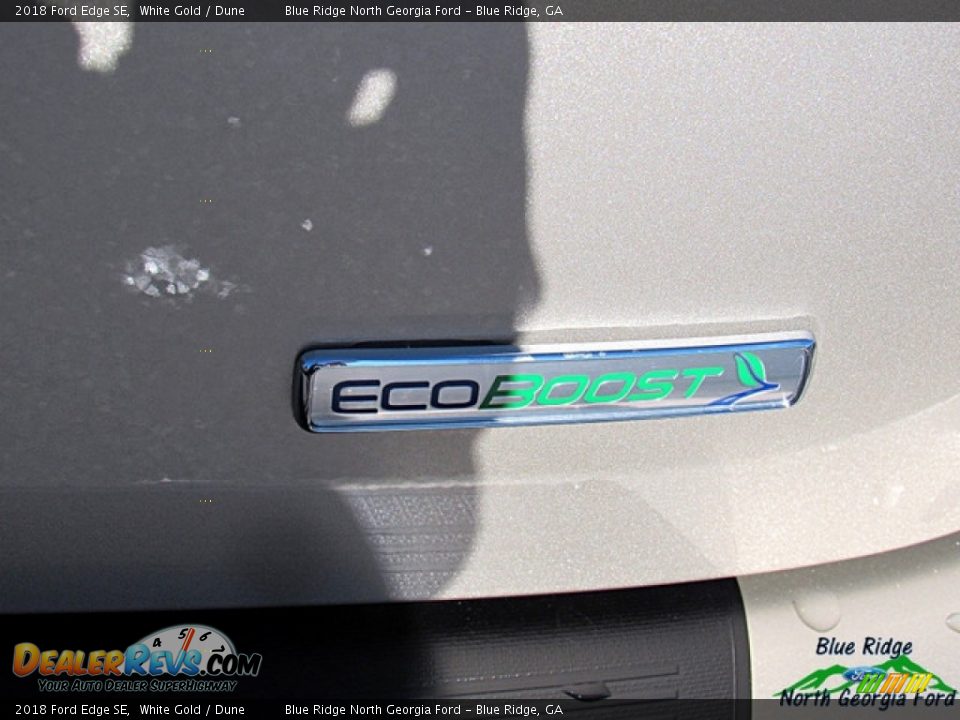 2018 Ford Edge SE White Gold / Dune Photo #32