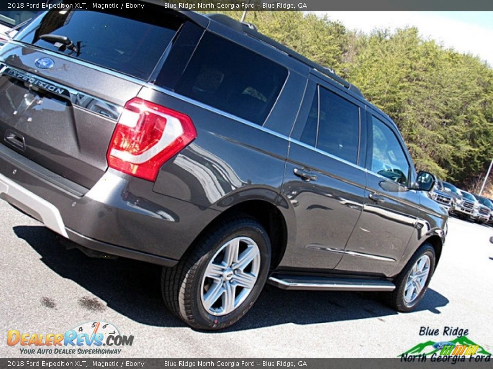 2018 Ford Expedition XLT Magnetic / Ebony Photo #34