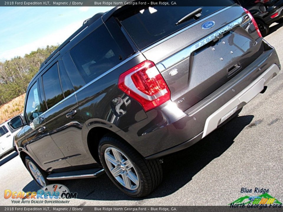 2018 Ford Expedition XLT Magnetic / Ebony Photo #35