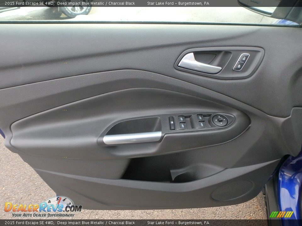 2015 Ford Escape SE 4WD Deep Impact Blue Metallic / Charcoal Black Photo #13