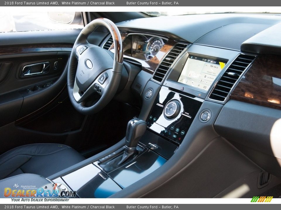 2018 Ford Taurus Limited AWD White Platinum / Charcoal Black Photo #8