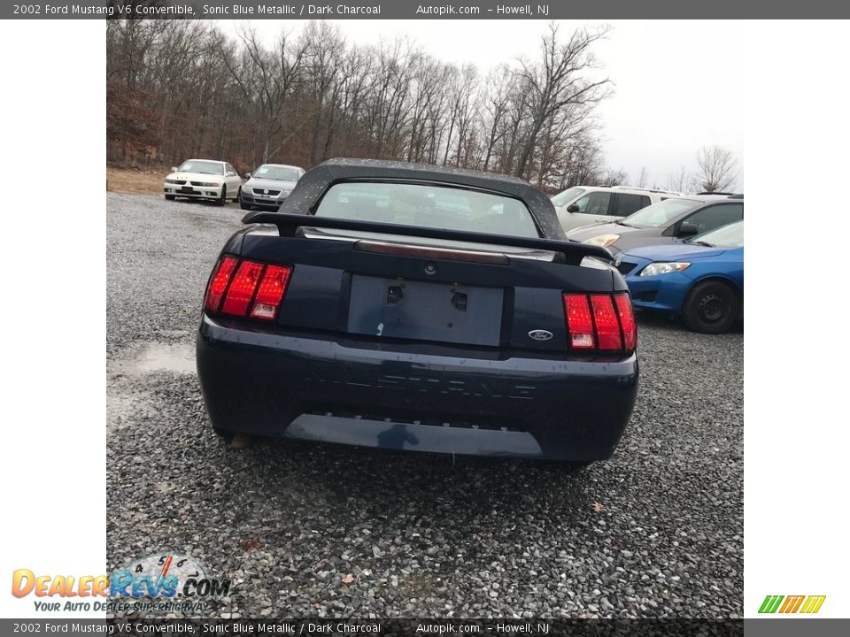 2002 Ford Mustang V6 Convertible Sonic Blue Metallic / Dark Charcoal Photo #5