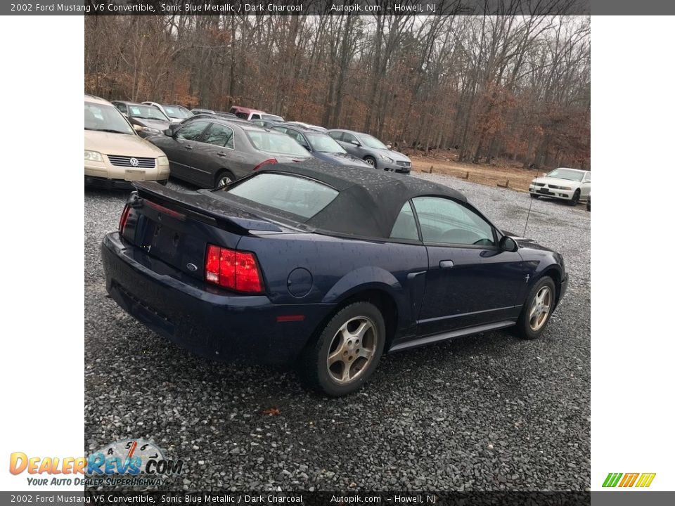 2002 Ford Mustang V6 Convertible Sonic Blue Metallic / Dark Charcoal Photo #10