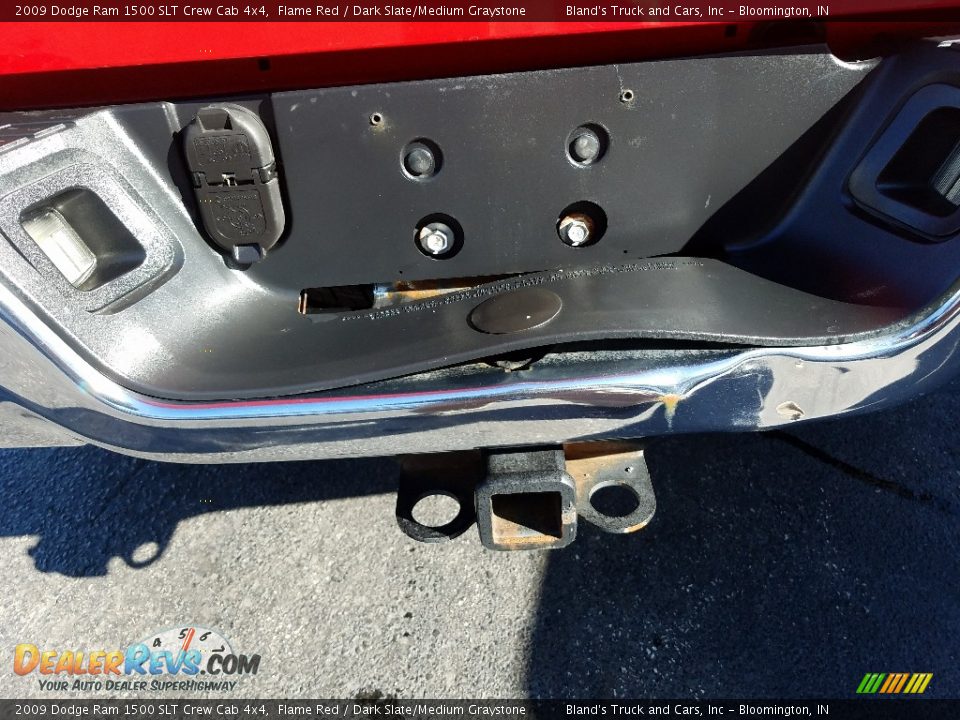 2009 Dodge Ram 1500 SLT Crew Cab 4x4 Flame Red / Dark Slate/Medium Graystone Photo #8