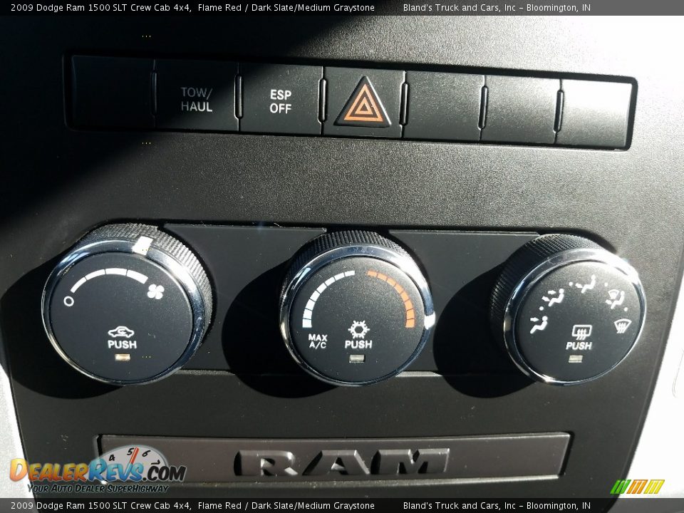 2009 Dodge Ram 1500 SLT Crew Cab 4x4 Flame Red / Dark Slate/Medium Graystone Photo #28