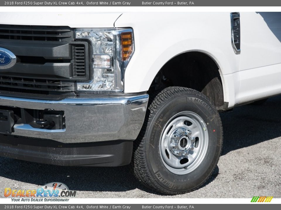 2018 Ford F250 Super Duty XL Crew Cab 4x4 Oxford White / Earth Gray Photo #2