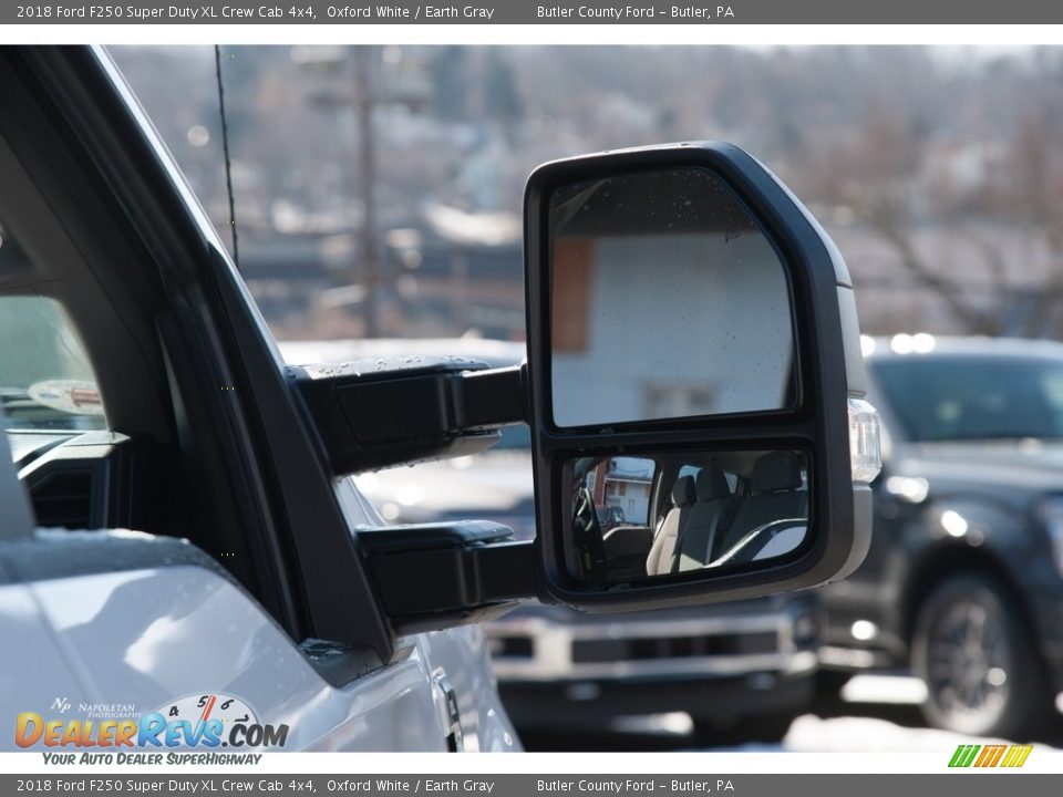 2018 Ford F250 Super Duty XL Crew Cab 4x4 Oxford White / Earth Gray Photo #6