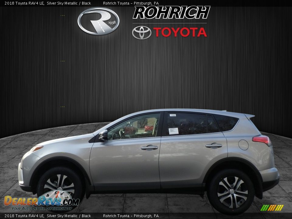 2018 Toyota RAV4 LE Silver Sky Metallic / Black Photo #3