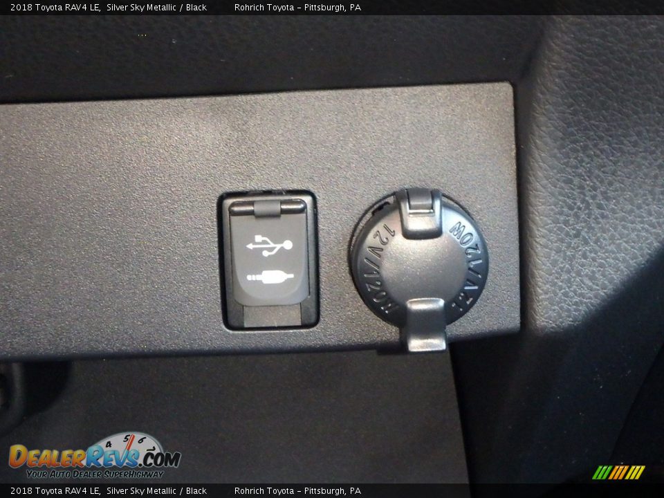 2018 Toyota RAV4 LE Silver Sky Metallic / Black Photo #13