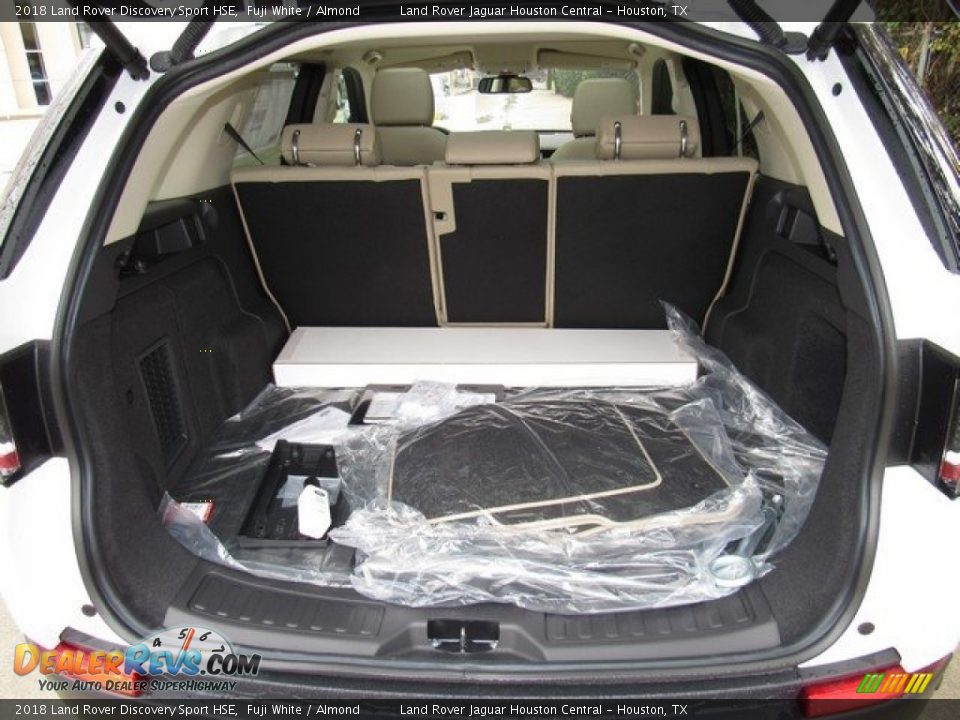 2018 Land Rover Discovery Sport HSE Fuji White / Almond Photo #16