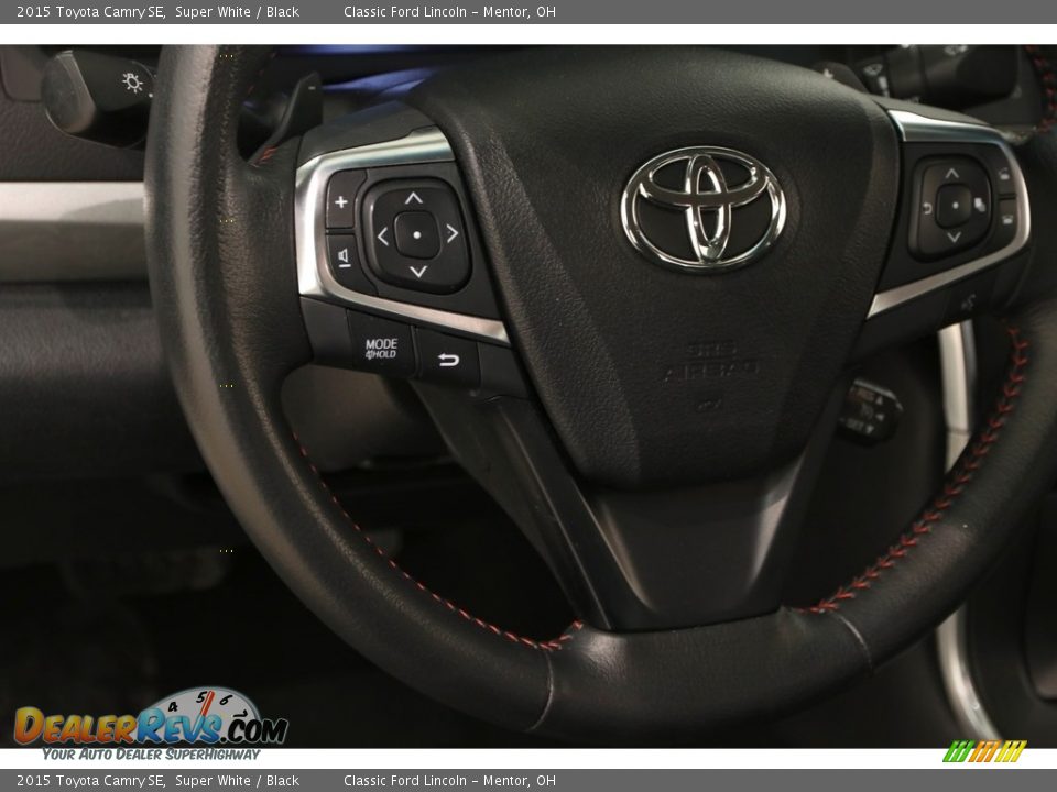 2015 Toyota Camry SE Super White / Black Photo #6