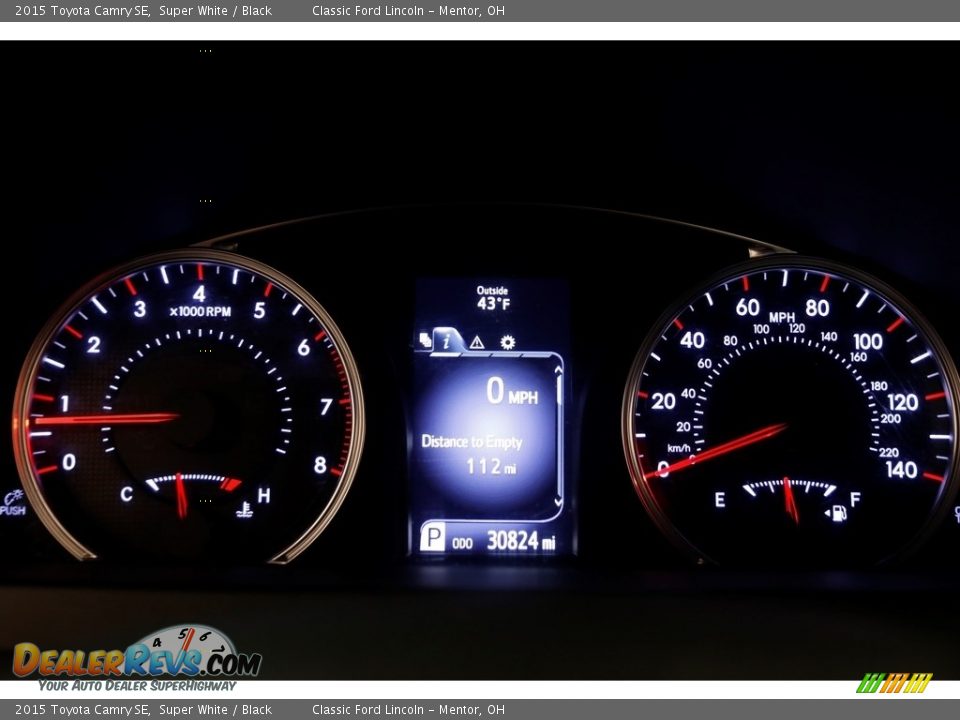 2015 Toyota Camry SE Super White / Black Photo #7