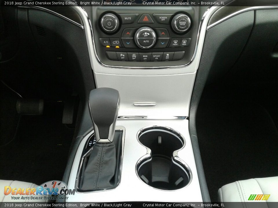 2018 Jeep Grand Cherokee Sterling Edition Bright White / Black/Light Gray Photo #17