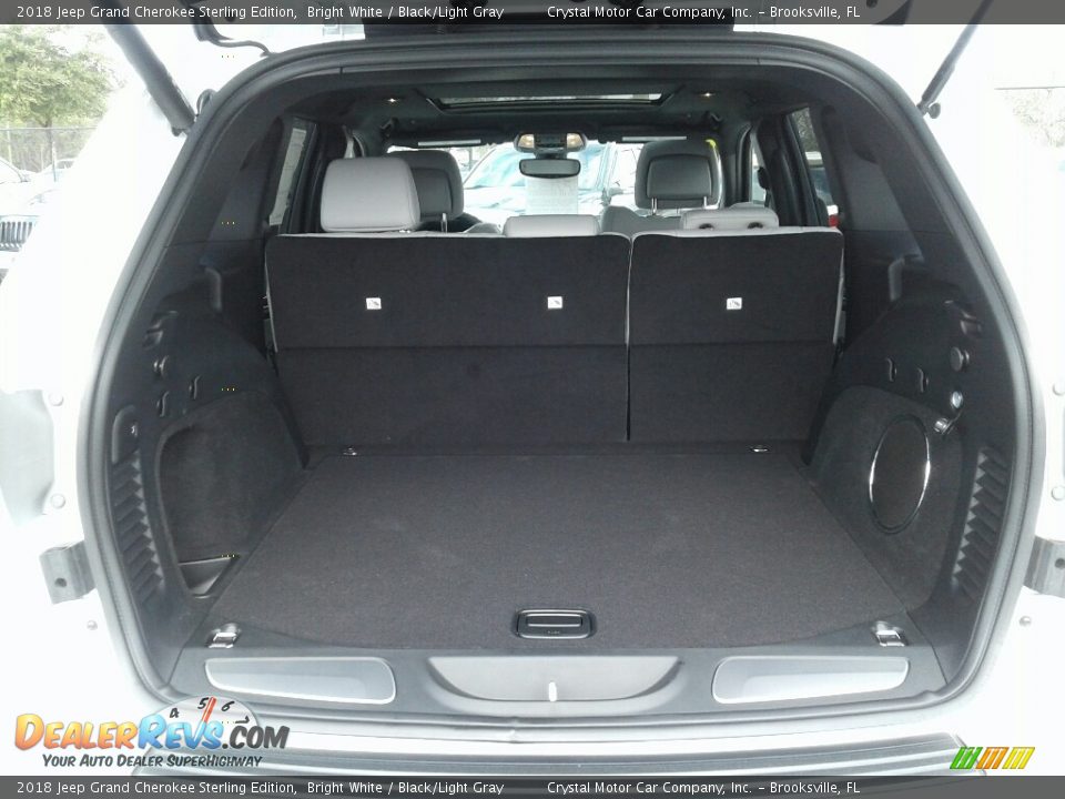 2018 Jeep Grand Cherokee Sterling Edition Bright White / Black/Light Gray Photo #24