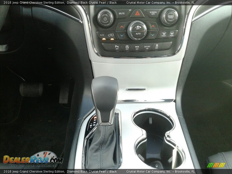 2018 Jeep Grand Cherokee Sterling Edition Diamond Black Crystal Pearl / Black Photo #17