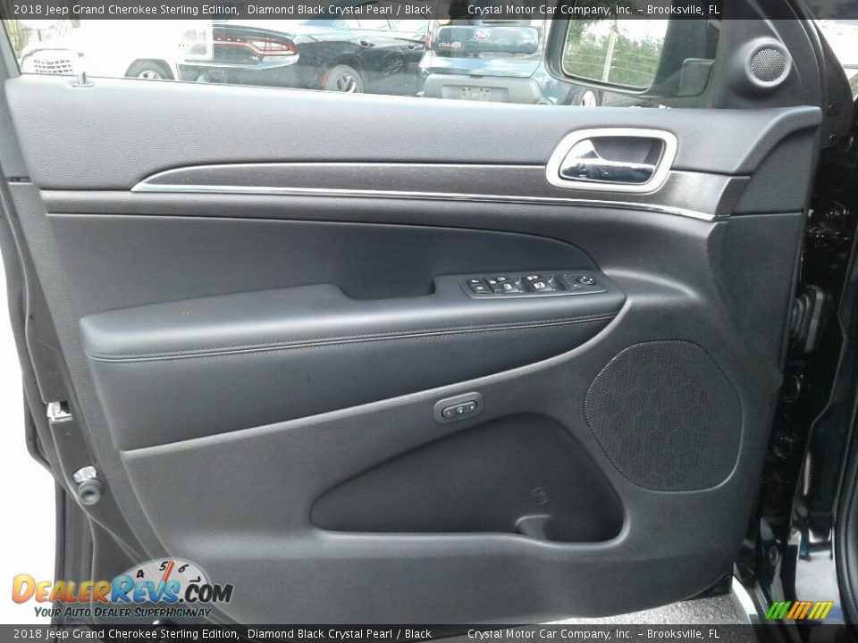 2018 Jeep Grand Cherokee Sterling Edition Diamond Black Crystal Pearl / Black Photo #18