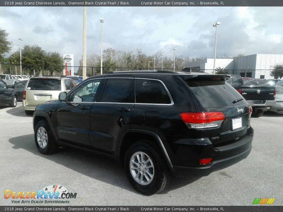 2018 Jeep Grand Cherokee Laredo Diamond Black Crystal Pearl / Black Photo #3