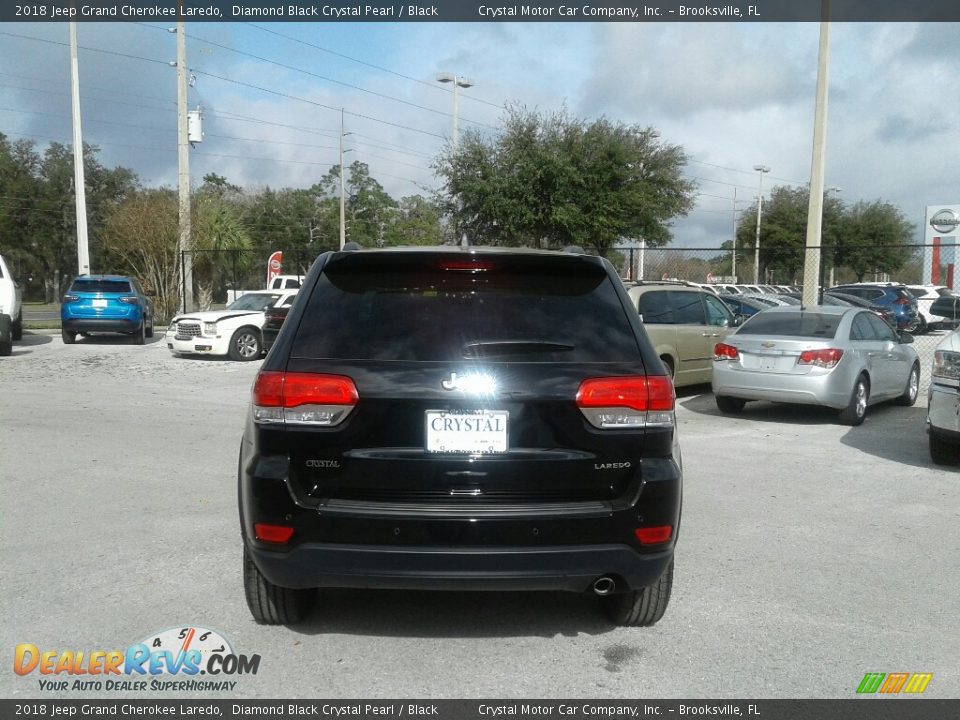 2018 Jeep Grand Cherokee Laredo Diamond Black Crystal Pearl / Black Photo #4